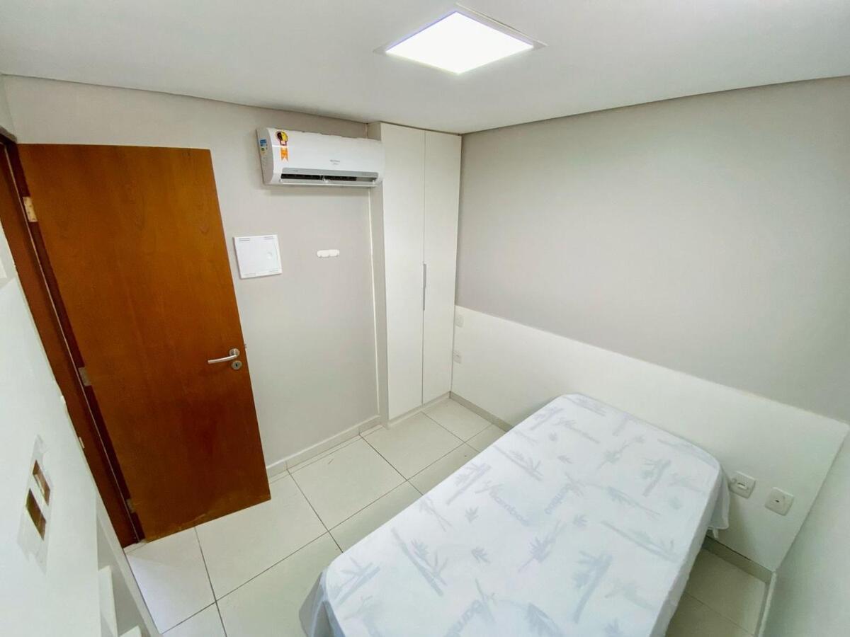 Flamboyant Bessa 210 - With Vista *
